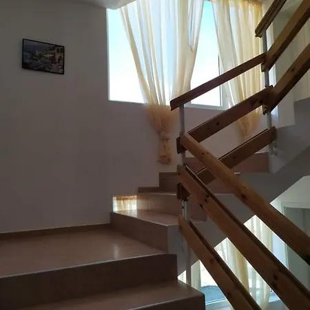 Guest house Вила Пепина 2 Obzor